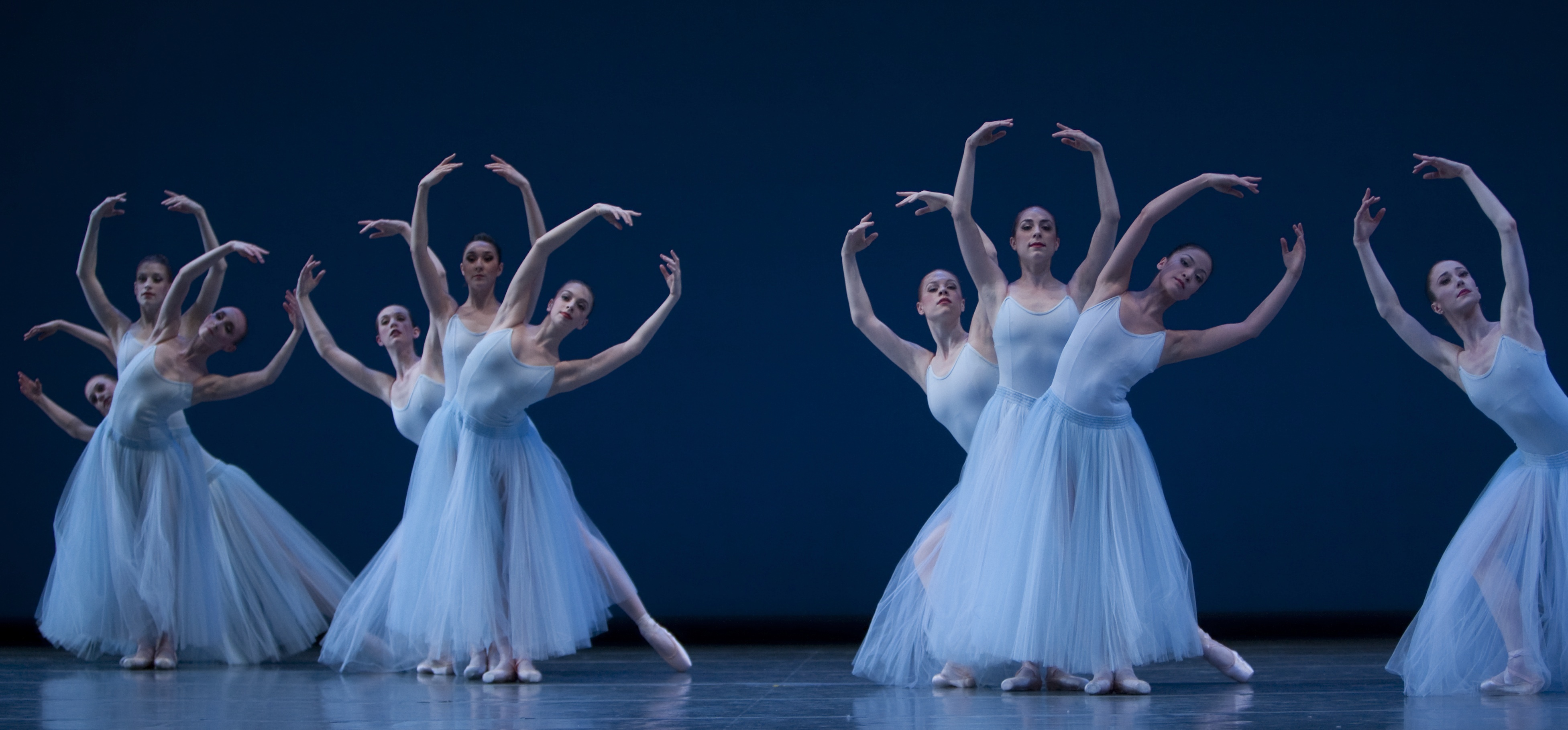 Pacific Northwest Ballet in Serenade © The Balanchine Trust, photo © Angela Sterling